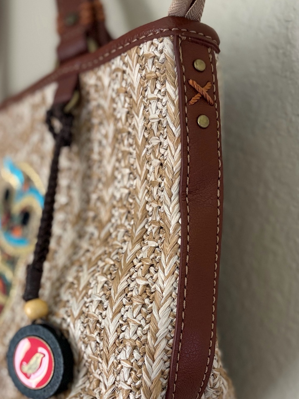 Sakroots Owl Straw Tote Shoulder Bag Woven Raffia Peace Charm Boho - Picture 10 of 15